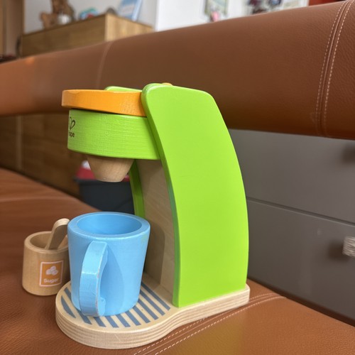 Hape kaffeemaschine mit - (holz),