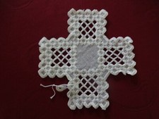 Hardanger Deckchen Tisch Läufer Handarbeit weiß 14X14 cm,