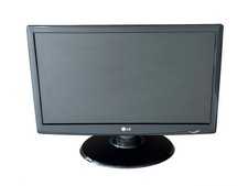 LG Flatron W2443T-PF 61 cm 24