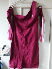 Extravagantes Adidas Kleid Gr.38 NEU Cut outs, one shoulder