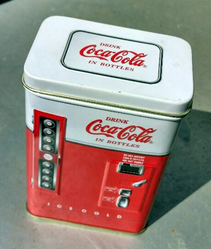 Vintage 1997 coca - cola, automat