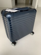 RIMOWA Salsa Deluxe Multiwheel Business Trolley in yachting blue NEU