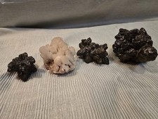 Sammlung von 4 Kristallen – Edelsteine in verschiedenen Formen – Natursteine