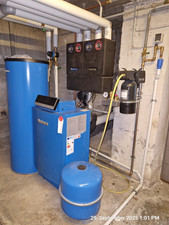 Buderus Gasheizkessel GB 212 mit WW-Boiler; für zwei Heizkreise; Bj. 2019