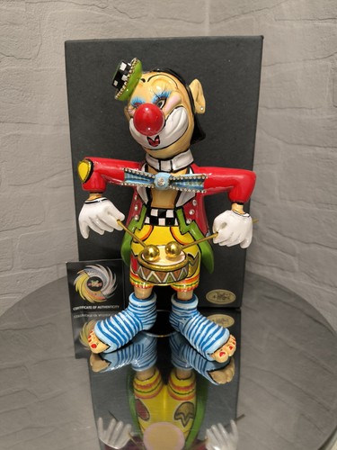 Toms drag company clown - drag,
