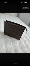 Louis Vuitton Poche Toilette