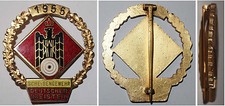 Emailliertes Abzeichen Scheibengewehr Deutscher Meister 1955 Ø ca. 6 cm