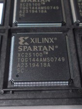 Schaltkreis FPGA Xilinx SpartanII XC2S100-5TQG144  TQFP-144