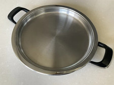 AMC Pfanne groß 28 cm Bratfläche  sehr gepflegt Unterboden sauber und blank