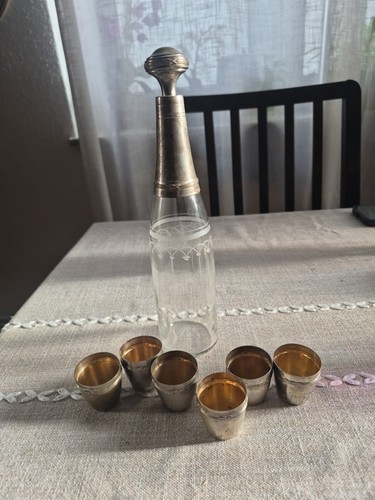 Versilberte schnapsflasche mit - versilberte,