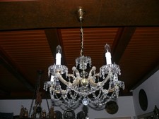 prunkvoller  Kristallglas Lüster 5 flammig mit ca. 450 Teilen Behang komplett