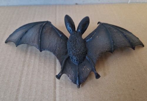Bully fledermaus spielfigur - bully,