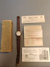 UMF 15 Rubis Armbanduhr Ruhla