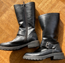 H&M Mädchen Stiefel in Größe 35 und Farbe Schwarz mit einer Reißverschluss