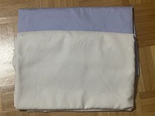 2 festliche Tischdecken, oval, 220 x 160 cm, 1x blau und 1x weiß