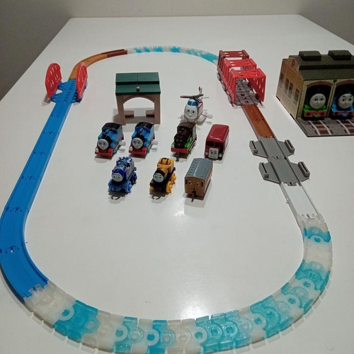 Tomy capsule plarail thomas - capsule,