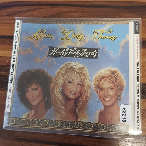 Loretta dolly tammy honky - /,