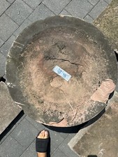 Sandstein Vogeltränke, rund, beschädigt, Durchmesser 80 cm