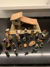 Krippe & Krippenfiguren aus Ton Weihnachten sehr gut erhalten