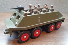 DDR Spielzeug / Holzspielzeug Plaho SPW Schützenpanzerwagen & 8 Soldaten Figuren