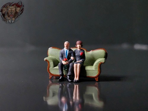 Loriot sofa rose evelyn - 1/87,