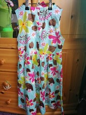 Kleid Mädchen Gr. 140