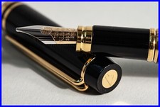 PYRAMID Waterman MAN 100 Patronen Füller 18K OB Gold Feder SCHWARZ Box & Papiere