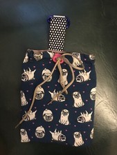 Leckerli-Tasche Futtertasche Futterbeutel Mops Möpse abwaschbares Futter