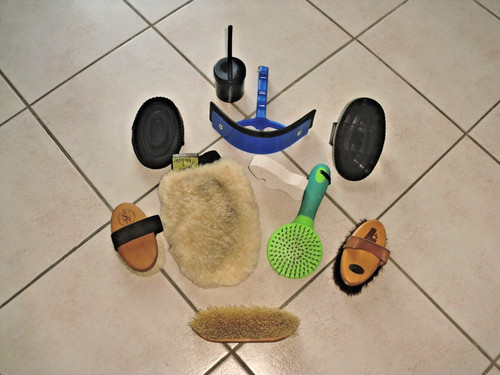 Pferde putzset teile versch - putzset,