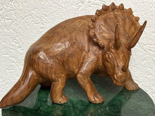 Handgeschnitzte figur - handgeschnitzte,