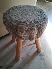 Verkaufe Deko Hocker Fell,Holz 43cm Hoch ,durchmesser 28cm