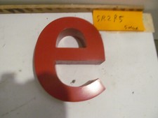 großer roter Metall Buchstabe " e " Leuchtbuchstabe 22 cm hoch 5cm dick