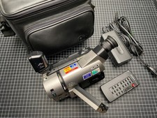 Sony CCD-TRV69E + Light