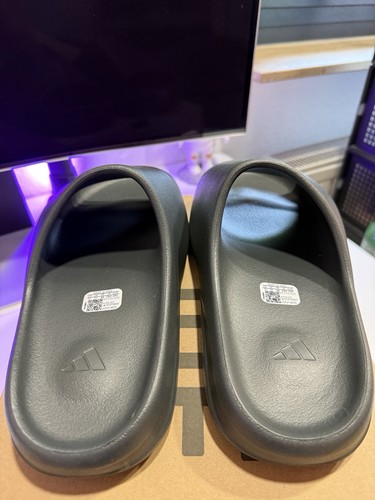 Adidas yeezy slide dark - yeezy,