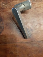 1 Fenstergriff - silber einfach alt gebraucht