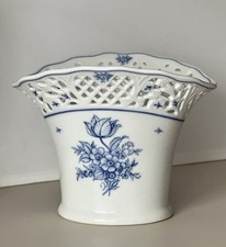 Schumann Arzberg Vase