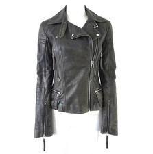 ATEMBERAUBENDE DAMEN PFEIFEN