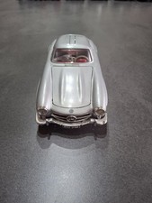 Mercedes 300 SL Sammlermodell 1/18 zu verkaufen