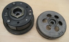 PIAGGIO SFERA RST 125 TYP M01 ORIGINAL FLIEHKRAFTKUPPLUNG WANDLER + GLOCKE