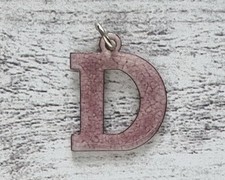 Buchstabe D lila Anhänger