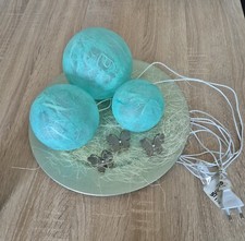 Leuchtende Tischdeko Kugeln mit Teller