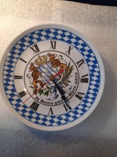 Bavariashop Bayerische Rückwärtsuhr, Wanduhr, Rückläufiges Uhrsystem, Wappen