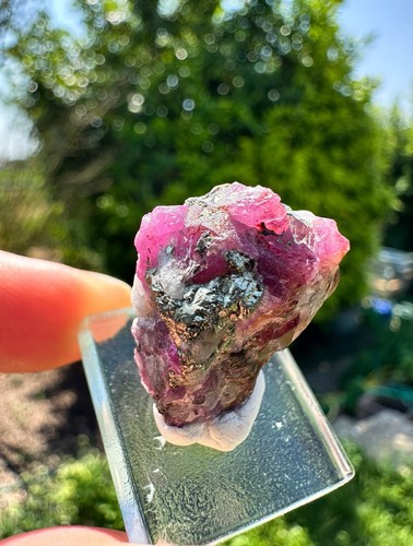 Rubin mit pyrit kristallstufe - mit,