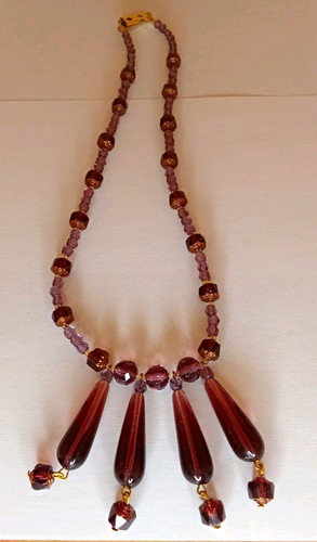 Facettierte lila glas - facettierte,