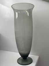 Hohe grüne Vase, Entwurf