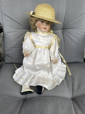 Vintage Puppe Mit Strohhut 