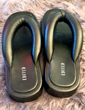 FlipFlops von EDITED schwarz