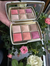 HOURGLASS AMBIENT LIGHTING