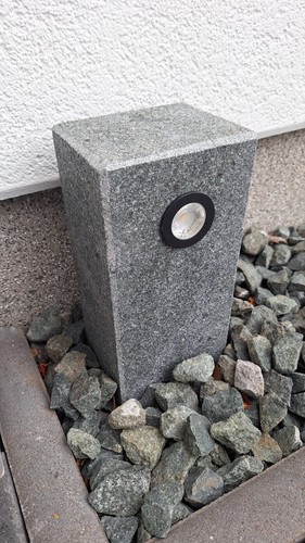 Granitpalisade 25x12x10cm mit