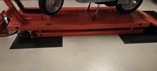 Motorradhebebühne hydraulisch m Kompressor + Radklemmer + Montagelift + Heber